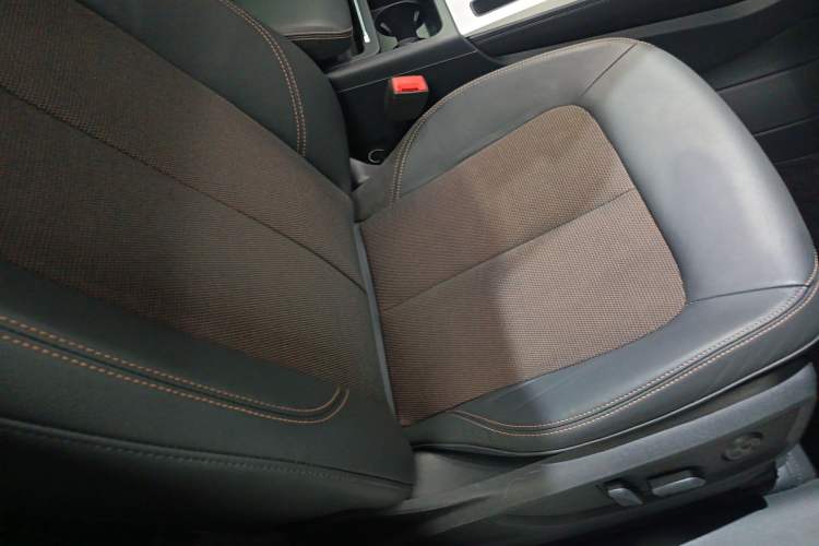 Used Audi Q5L 2018 40 TFSI Prestige Fashion Edition China V Right Front Seat