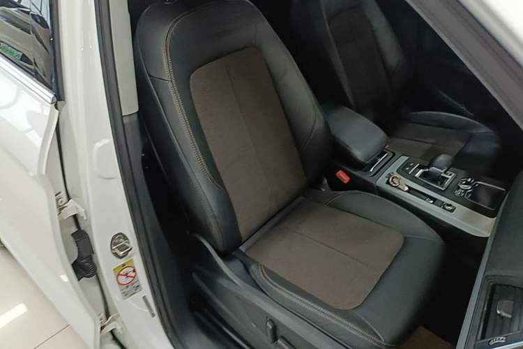 Used Audi Q5L 2018 40 TFSI Prestige Fashion Edition China V Right Front Seat