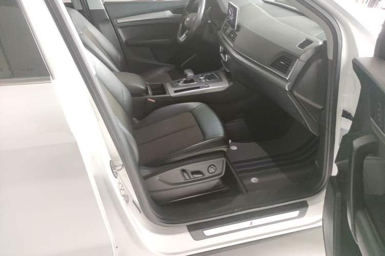 Used Audi Q5L 2018 45 TFSI Prestige Fashion Edition China V Emission Standard Right Front Seat