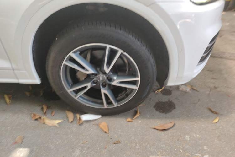 Used Audi Q5L 2018 45 TFSI Prestige Fashion Edition China V Emission Standard Right Front Wheel Hub