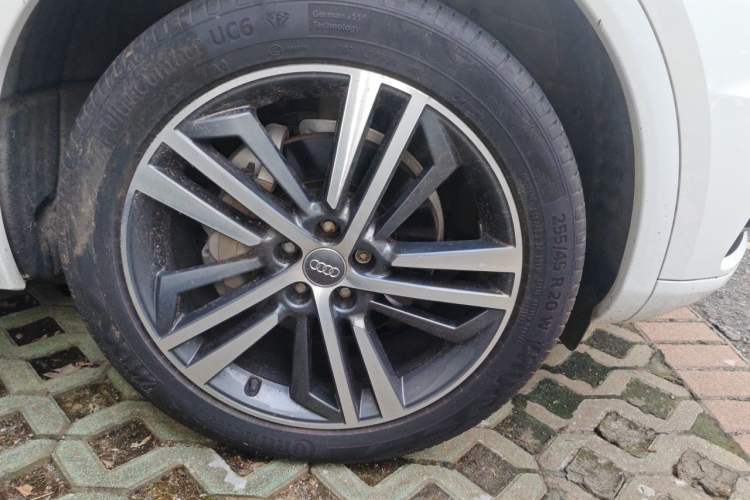 Used Audi Q5L 2018 40 TFSI Prestige Edition China V Right Front Wheel Hub