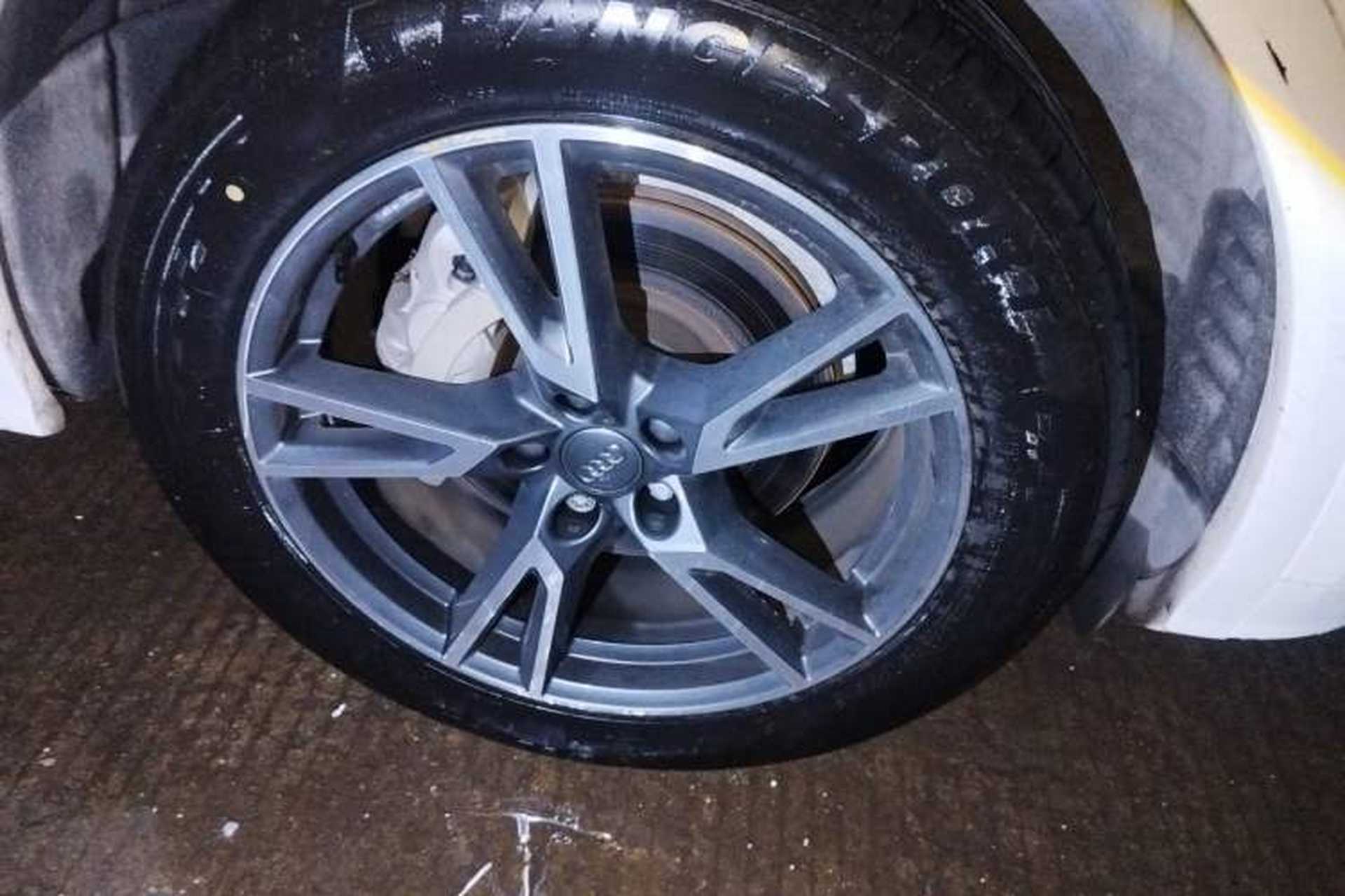 Used Audi Q5L 2018 40 TFSI Prestige Fashion Edition China VI Right Front Wheel Hub