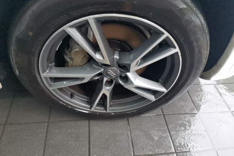 Used Audi Q5L 2018 40 TFSI Prestige Fashion Edition China V Right Front Wheel Hub