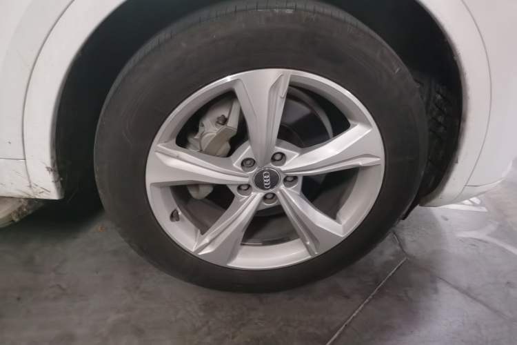 Used Audi Q5L 2018 40 TFSI Prestige Fashion Edition China V Right Front Wheel Hub
