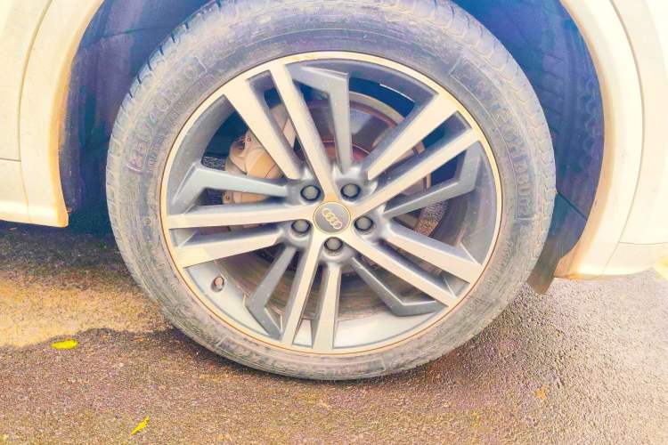 Used Audi Q5L 2018 40 TFSI Prestige Fashion Edition China VI Right Front Wheel Hub
