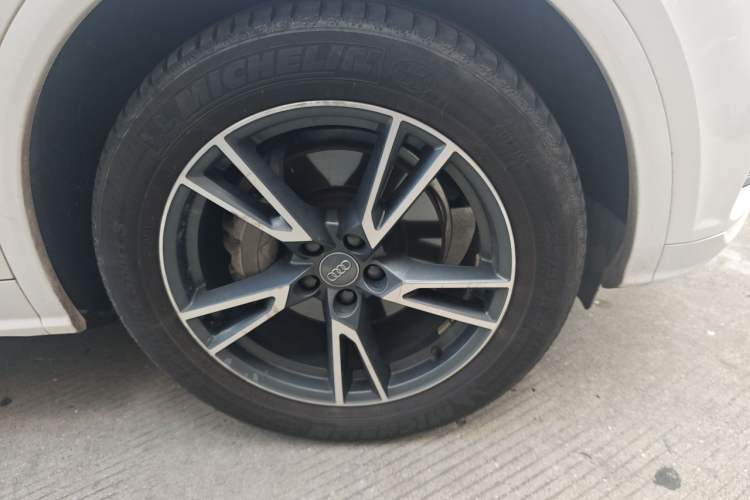 Used Audi Q5L 2018 40 TFSI Prestige Fashion Edition China V Right Front Wheel Hub
