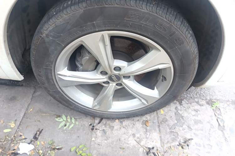 Used Audi Q5L 2018 40 TFSI Prestige Edition China V Right Front Wheel Hub