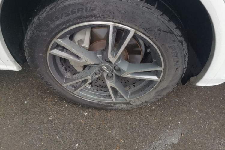 Used Audi Q5L 2018 40 TFSI Prestige Fashion Edition China VI Right Front Wheel Hub