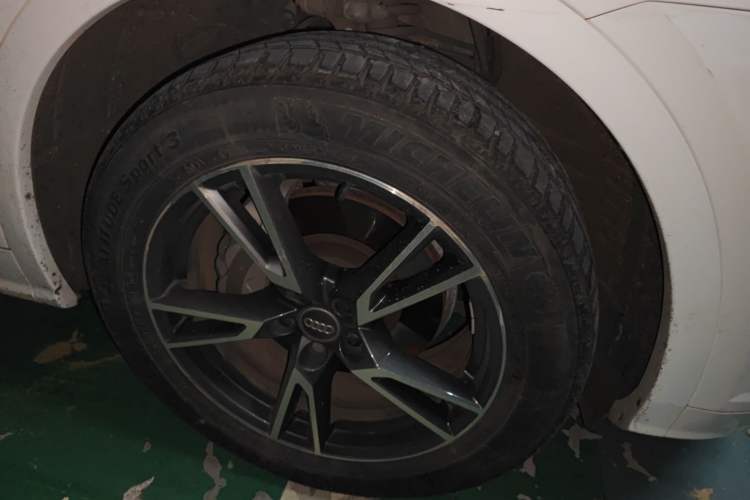Used Audi Q5L 2018 45 TFSI Prestige Fashion Edition China VI Emission Standard Right Front Wheel Hub