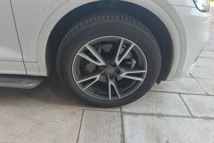 Used Audi Q5L 2018 40 TFSI Prestige Fashion Edition China V Right Front Wheel Hub