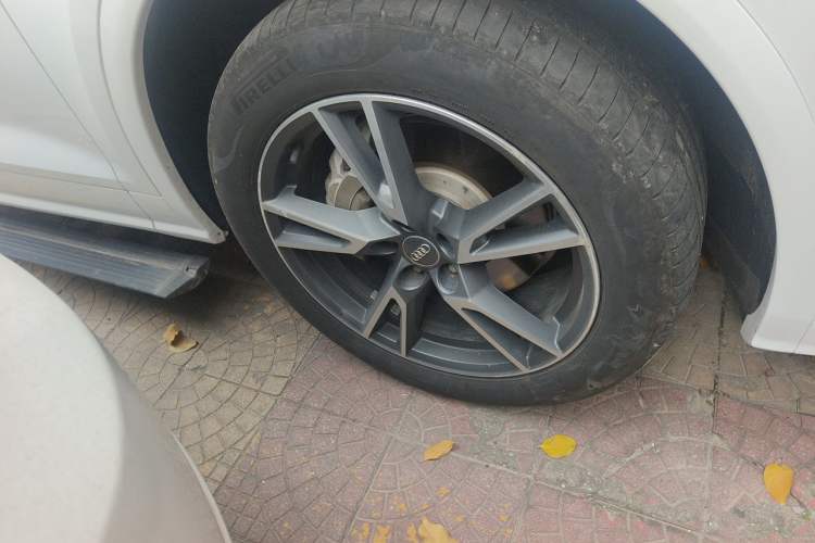 Used Audi Q5L 2018 40 TFSI Prestige Fashion Edition China V Right Front Wheel Hub