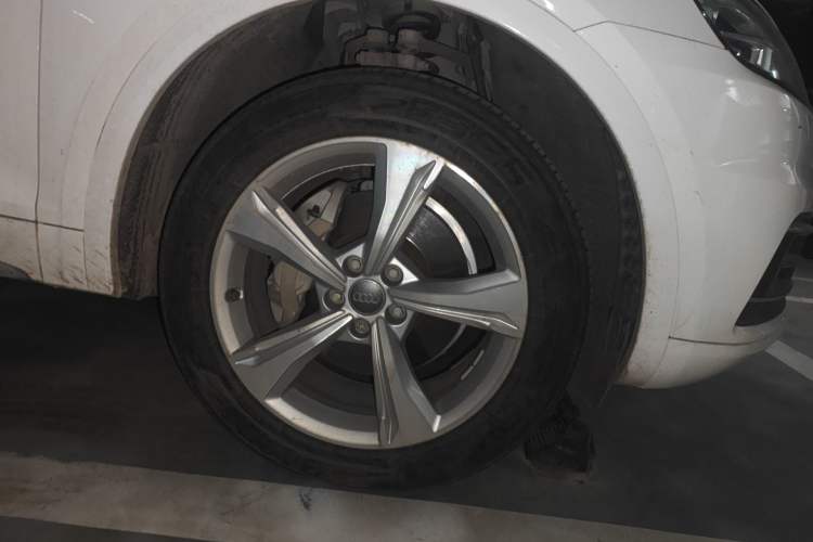 Used Audi Q5L 2018 40 TFSI Prestige Edition China V Right Front Wheel Hub
