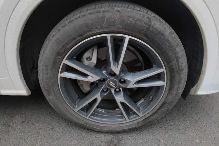 Used Audi Q5L 2018 40 TFSI Prestige Fashion Edition China V Right Front Wheel Hub