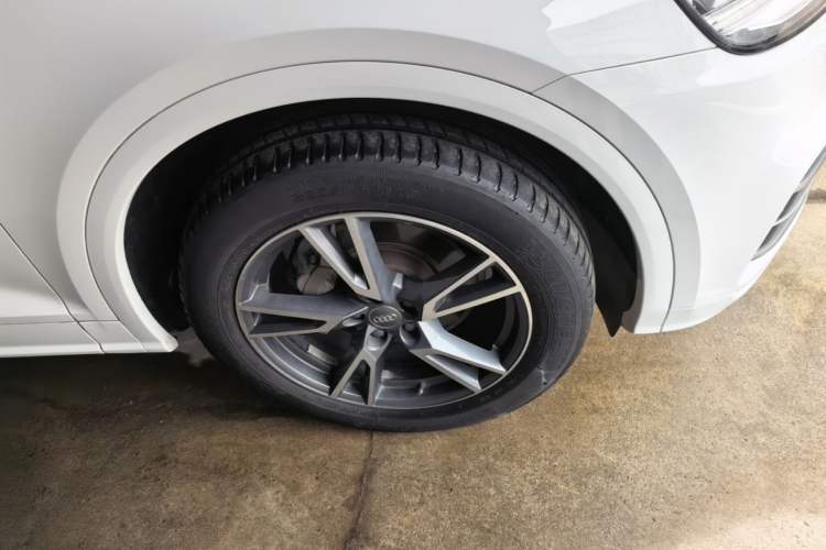 Used Audi Q5L 2018 45 TFSI Prestige Fashion Edition China VI Emission Standard Right Front Wheel Hub