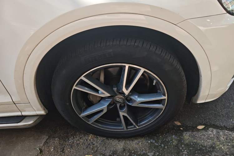 Used Audi Q5L 2018 40 TFSI Prestige Fashion Edition China V Right Front Wheel Hub
