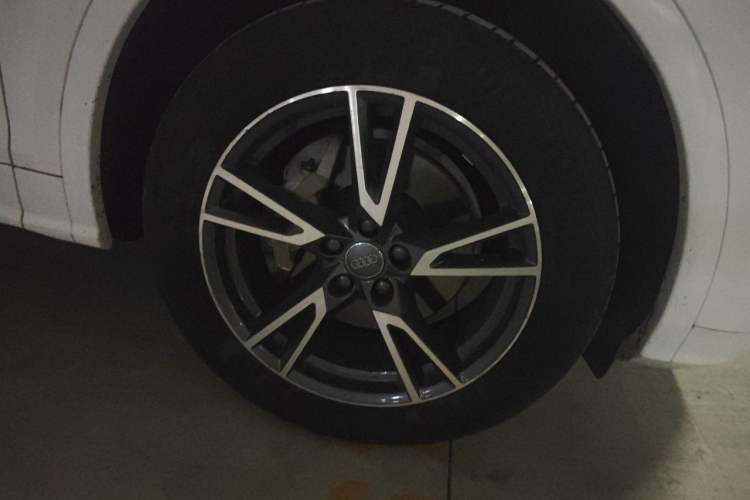 Used Audi Q5L 2018 40 TFSI Prestige Fashion Edition China V Right Front Wheel Hub