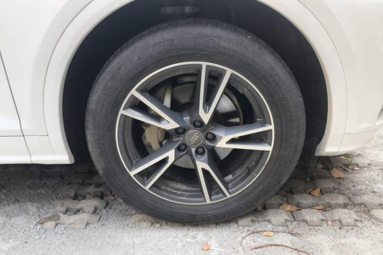 Used Audi Q5L 2018 40 TFSI Prestige Fashion Edition China V Right Front Wheel Hub