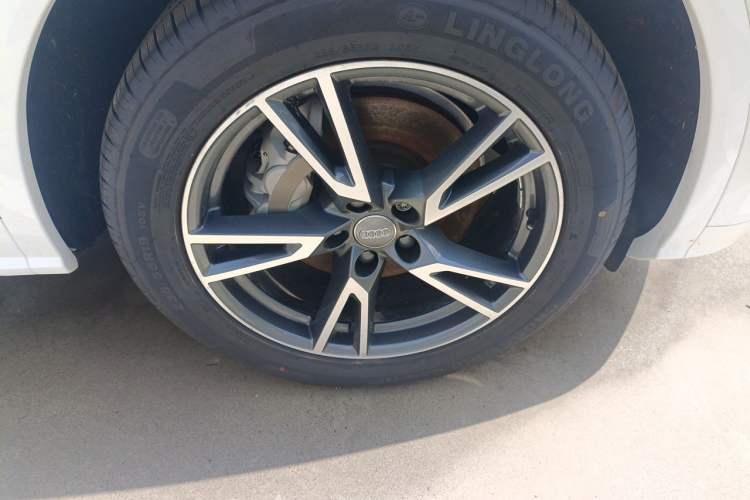 Used Audi Q5L 2018 45 TFSI Prestige Fashion Edition China VI Emission Standard Right Front Wheel Hub