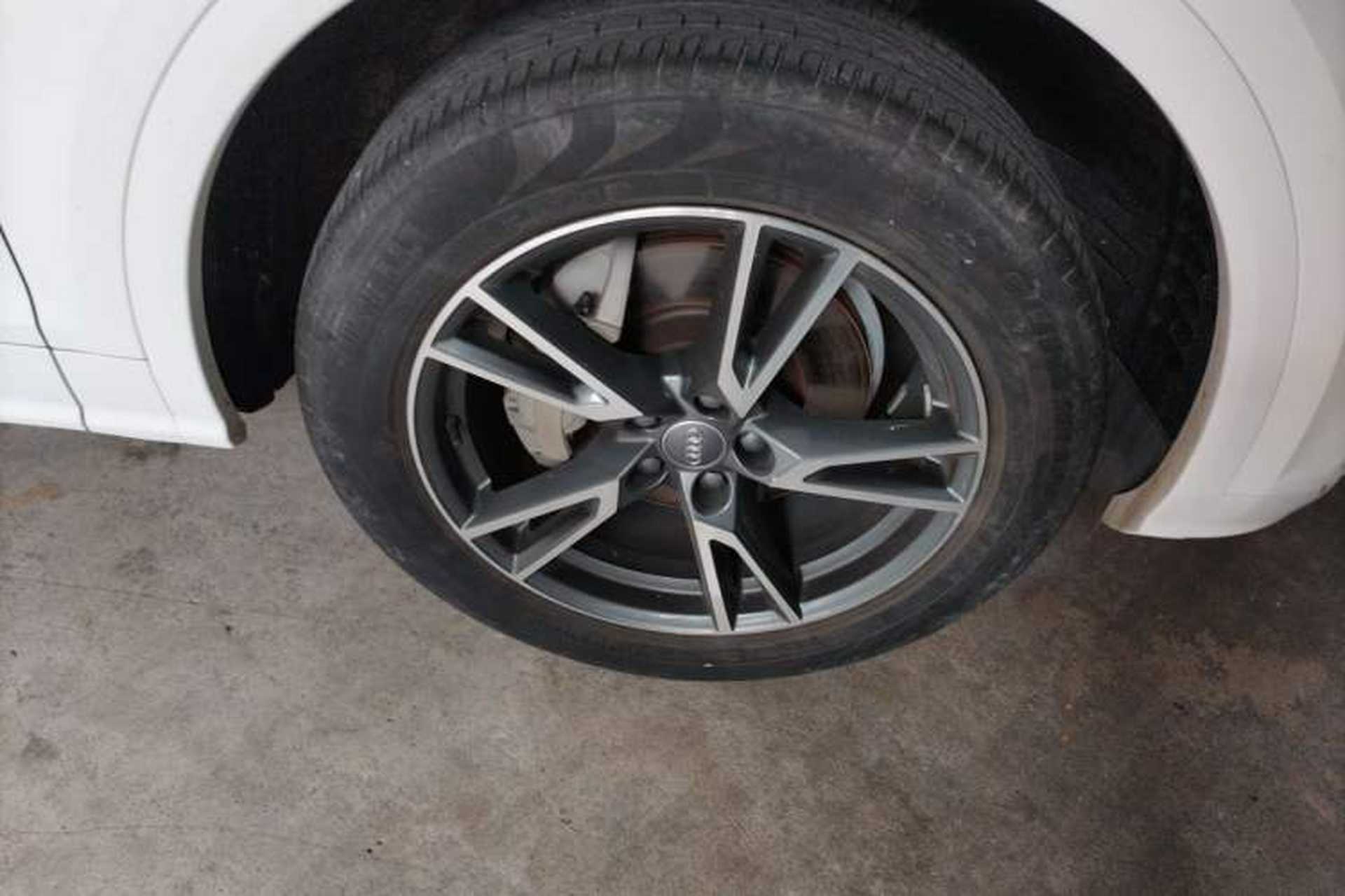 Used Audi Q5L 2018 40 TFSI Prestige Fashion Edition China V Right Front Wheel Hub