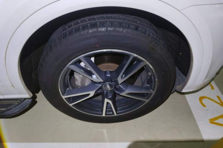 Used Audi Q5L 2018 45 TFSI Prestige Fashion Edition China VI Emission Standard Right Front Wheel Hub