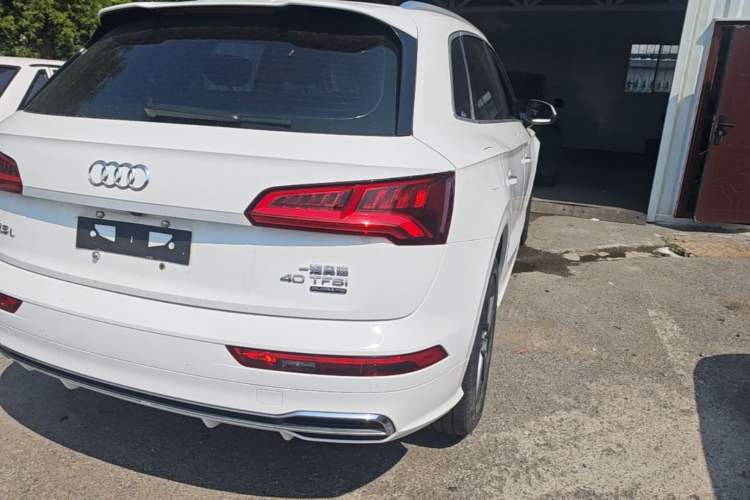 Used Audi Q5L 2018 40 TFSI Prestige Fashion Edition China V Right Rear Taillight
