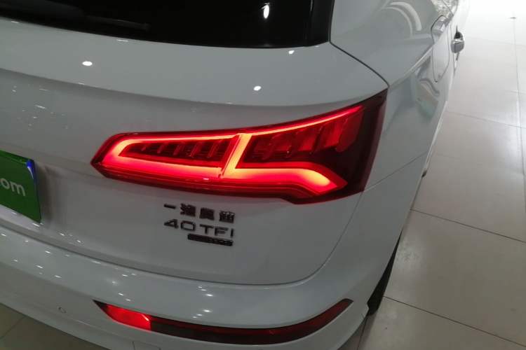 Used Audi Q5L 2018 40 TFSI Prestige Fashion Edition China V Right Rear Taillight
