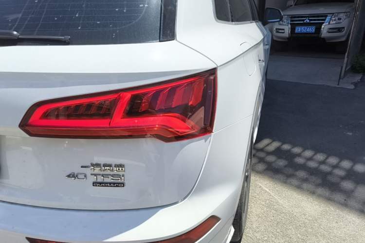 Used Audi Q5L 2018 40 TFSI Prestige Fashion Edition China V Right Rear Taillight