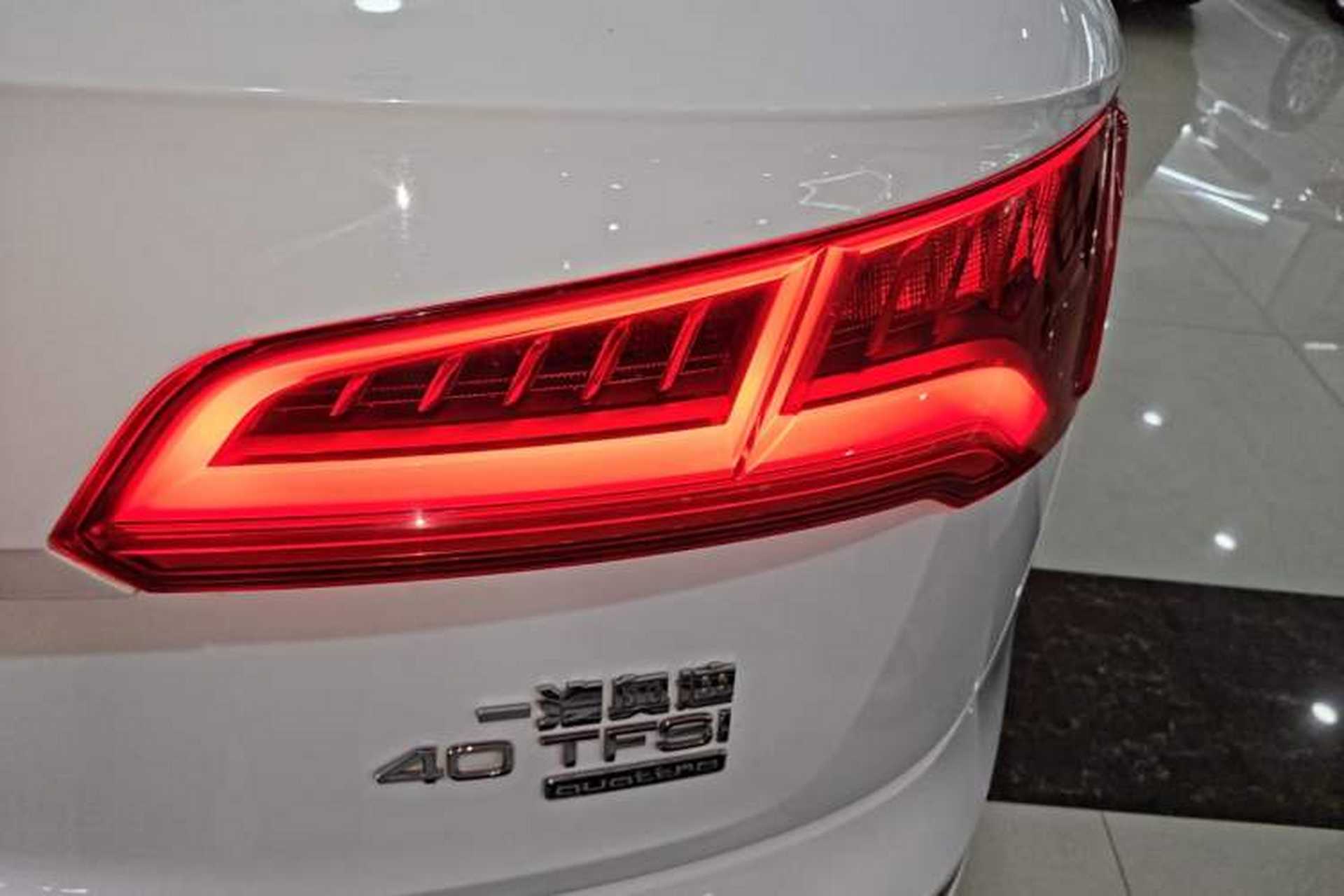 Used Audi Q5L 2018 40 TFSI Prestige Fashion Edition China V Right Rear Taillight