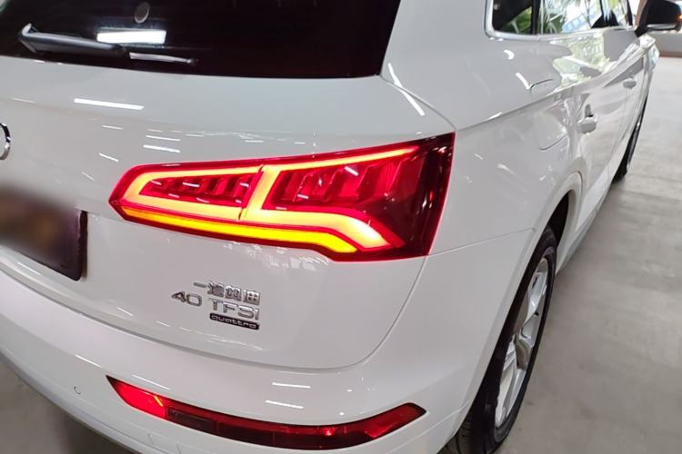 Used Audi Q5L 2018 40 TFSI Prestige Edition China V Right Rear Taillight