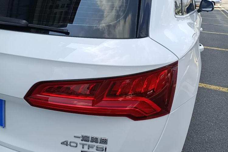 Used Audi Q5L 2018 40 TFSI Prestige Edition China V Right Rear Taillight