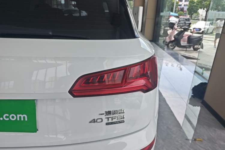 Used Audi Q5L 2018 40 TFSI Prestige Edition China V Right Rear Taillight
