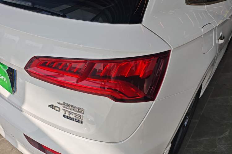 Used Audi Q5L 2018 40 TFSI Prestige Fashion Edition China VI Right Rear Taillight