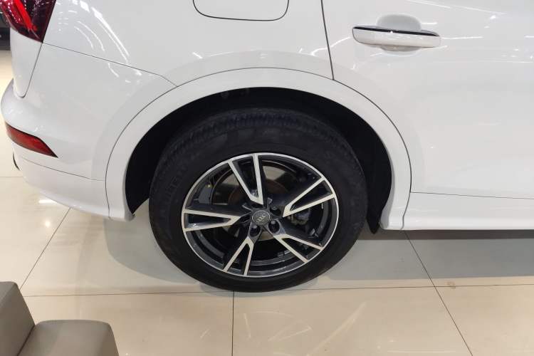 Used Audi Q5L 2018 45 TFSI Prestige Fashion Edition China VI Emission Standard Right Rear Wheel Hub