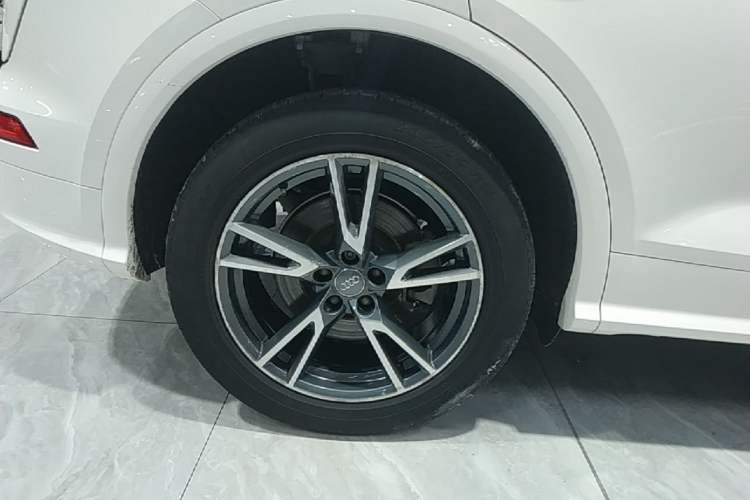 Used Audi Q5L 2018 40 TFSI Prestige Fashion Edition China VI Right Rear Wheel Hub