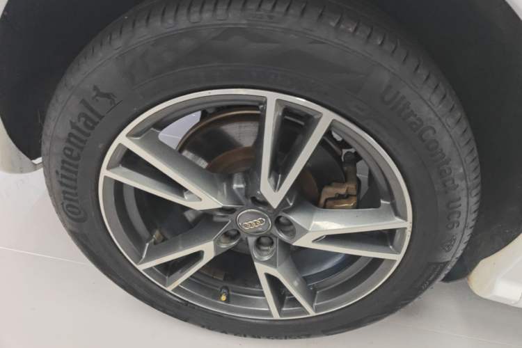 Used Audi Q5L 2018 45 TFSI Prestige Fashion Edition China VI Emission Standard Right Rear Wheel Hub