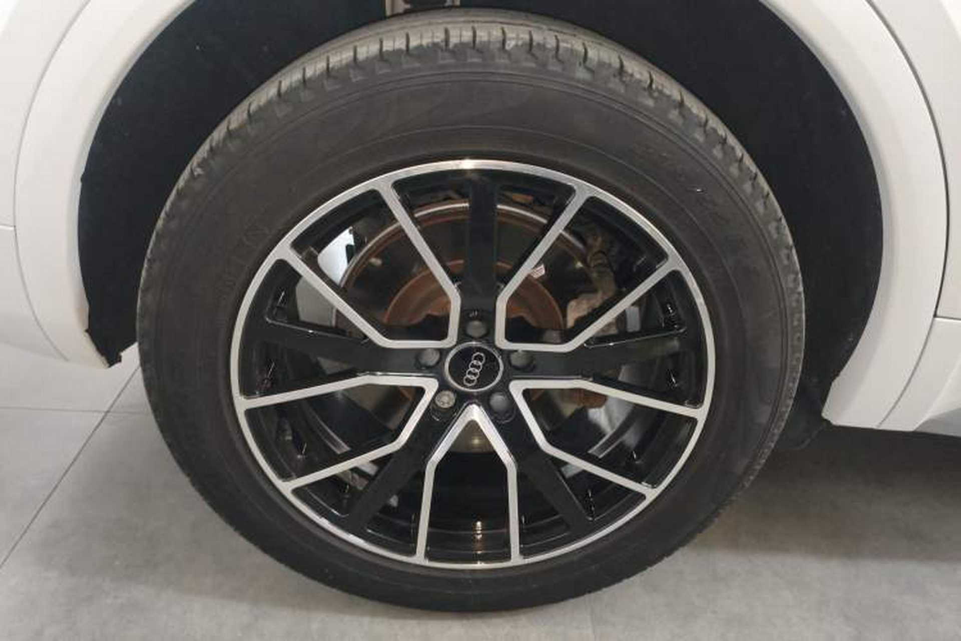 Used Audi Q5L 2018 40 TFSI Prestige Edition China VI Emission Standard Right Rear Wheel Hub