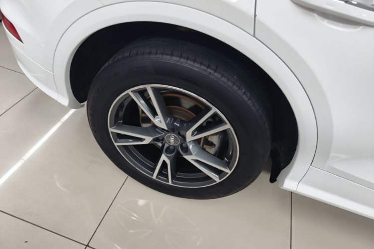 Used Audi Q5L 2018 45 TFSI Prestige Fashion Edition China V Emission Standard Right Rear Wheel Hub