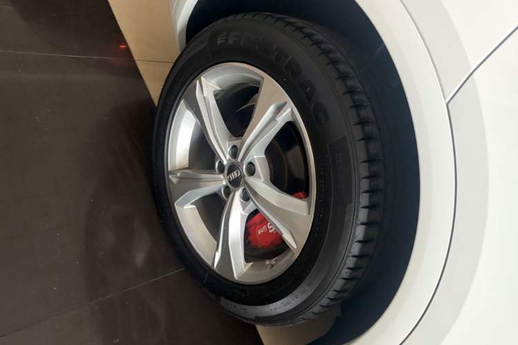 Used Audi Q5L 2018 40 TFSI Prestige Edition China V Right Rear Wheel Hub