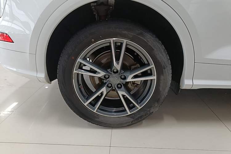 Used Audi Q5L 2018 40 TFSI Prestige Fashion Edition China V Right Rear Wheel Hub