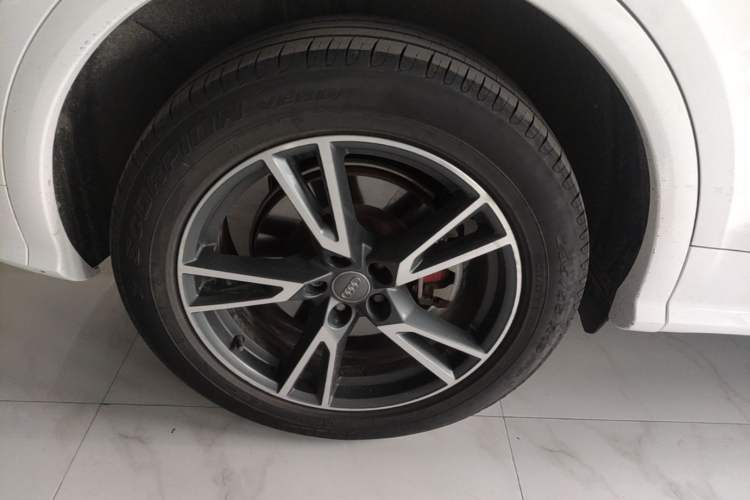 Used Audi Q5L 2018 45 TFSI Prestige Fashion Edition China V Emission Standard Right Rear Wheel Hub