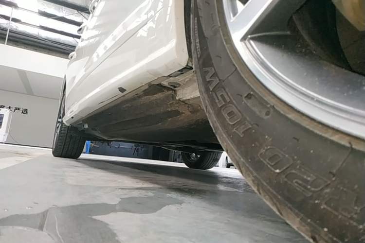 Used Audi Q5L 2018 45 TFSI Prestige Sporty Edition China VI Right Side Sill