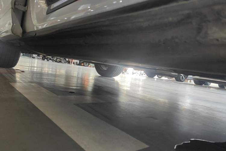 Used Audi Q5L 2018 45 TFSI Prestige Fashion Edition China V Emission Standard Right Side Sill