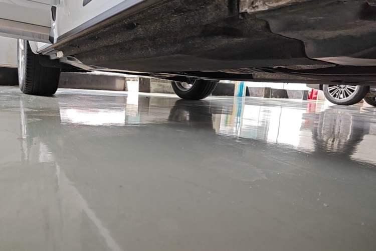 Used Audi Q5L 2018 40 TFSI Prestige Edition China VI Emission Standard Right Side Sill