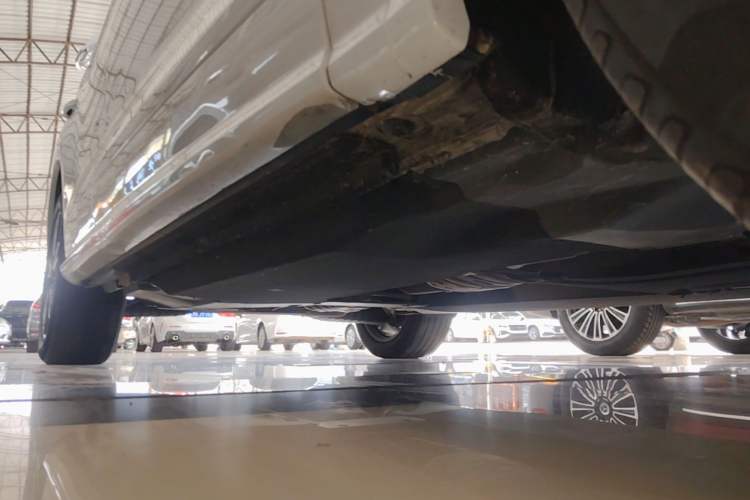 Used Audi Q5L 2018 40 TFSI Prestige Fashion Edition China V Right Side Sill