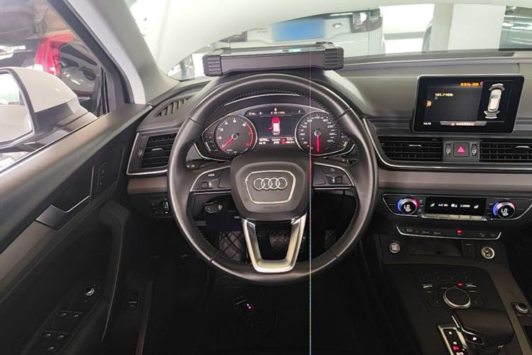 Used Audi Q5L 2018 40 TFSI Prestige Edition China VI Emission Standard Steering Wheel