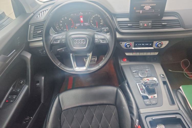 Used Audi Q5L 2018 40 TFSI Prestige Edition China VI Emission Standard Steering Wheel