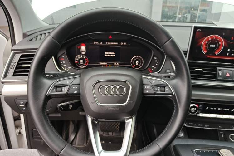 Used Audi Q5L 2018 40 TFSI Prestige Fashion Edition China V Steering Wheel