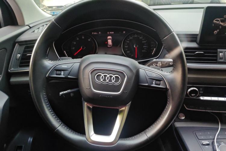 Used Audi Q5L 2018 40 TFSI Prestige Edition China V Steering Wheel