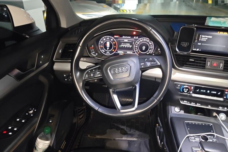 Used Audi Q5L 2018 40 TFSI Prestige Fashion Edition China V Steering Wheel