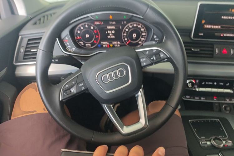 Used Audi Q5L 2018 40 TFSI Prestige Fashion Edition China V Steering Wheel